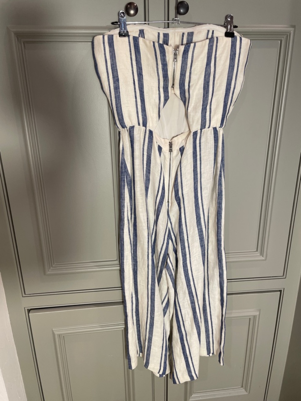 Alice + Olivia 100% Luxe Linen Open Back Coastal Resort Chic Strapless Jumpsuit